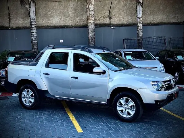 Carro Renault Duster Oroch 2016 1.6 16V SCe Expression (Flex)