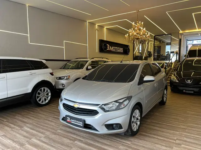 Carro Chevrolet Onix 2018 1.4 LT SPE/4 (Aut)