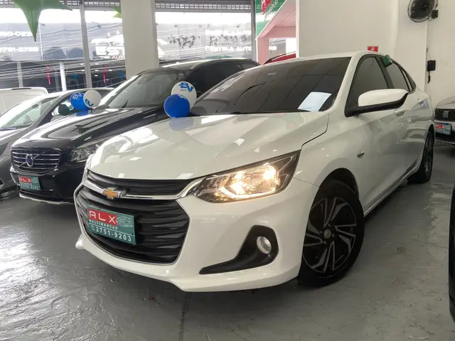 Carro Chevrolet Onix Plus 2024 LT 1.0