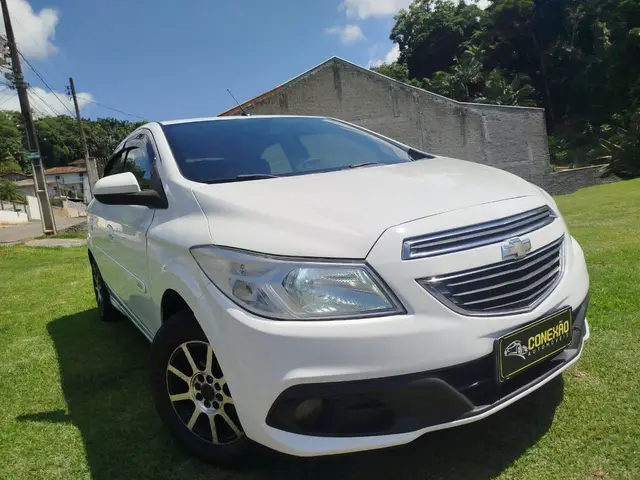 Carro Chevrolet Onix 2014 1.0 LS SPE/4