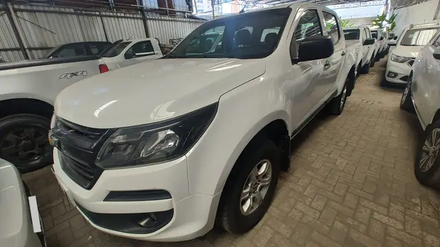 Carro Chevrolet S10 Cabine Dupla 2020 S10 2.5 ECOTEC SIDI Advantage 4x2 (Cabine Dupla)