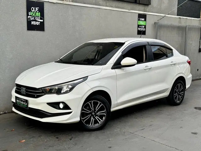 Carro Fiat Cronos 2023 Drive 1.0 (Flex) MT