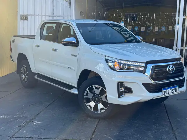 Carro Toyota Hilux Cabine Dupla 2020 Hilux 2.8 TDI SRX CD 4x4 (Aut)