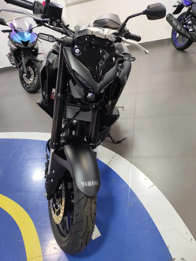 Moto Yamaha MT-03 2026 Connected