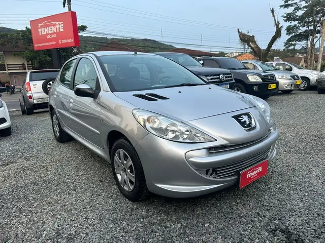 Carro Peugeot 207 2012 Hatch XR 1.4 8V (flex) 2p