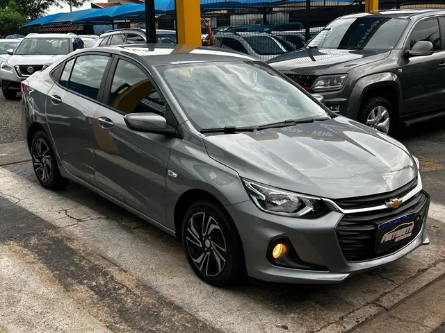 Carro Chevrolet Onix Plus 2024 LT 1.0