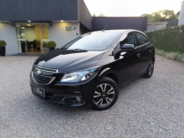 Carro Chevrolet Onix 2014 HATCH LTZ 1.4 8V FlexPower 5p Mec.
