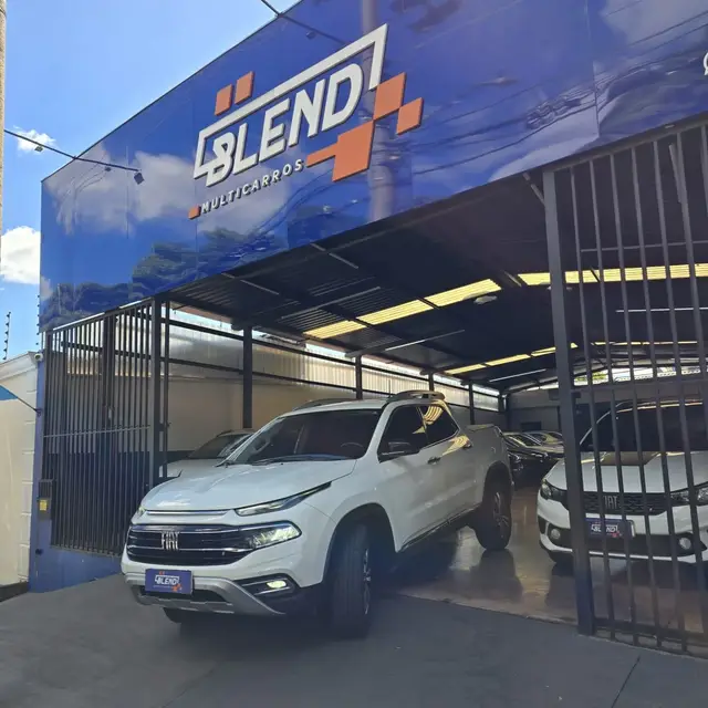 Carro Fiat Toro 2022 Volcano 1.3