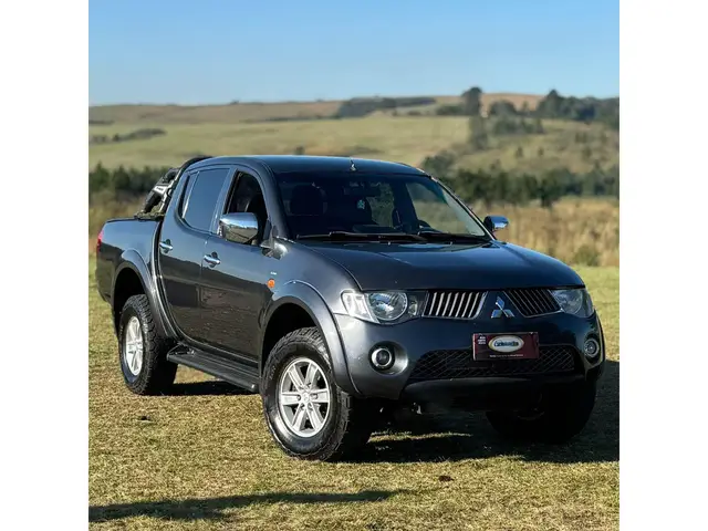 Carro Mitsubishi L200 Triton Sport 2009 L 200 Triton HPE 4x4 3.2 (aut) (CD)