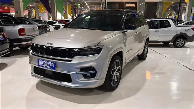 Carro Jeep Commander 2022 Overland T270 Flex (Aut)