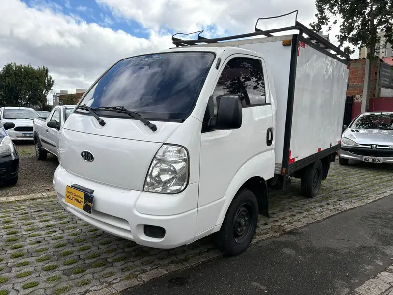 Kia Bongo 2.5 DLX 4X2 c simples RD com carroceria