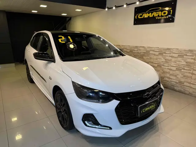 Carro Chevrolet Onix 2021 RS 1.0 Turbo