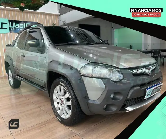 Carro Fiat Strada 2014 Adv.1.8 16V Dualogic Flex CD