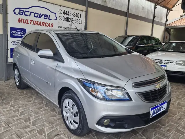 Carro Chevrolet Onix 2015 1.4 LT SPE/4