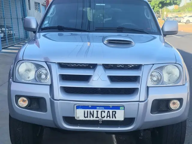 Carro Mitsubishi Pajero Sport 2010 HPE 4x4 2.5