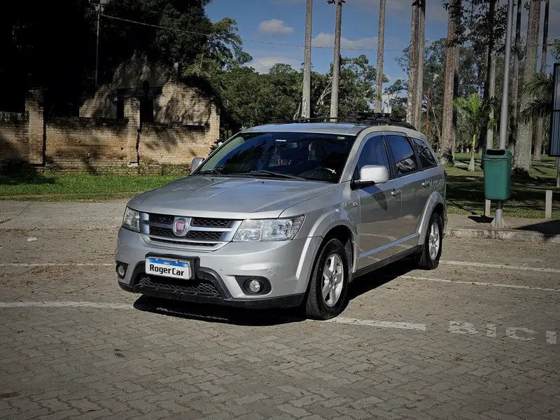 Fiat Freemont 2.4 16V Precision (Aut)