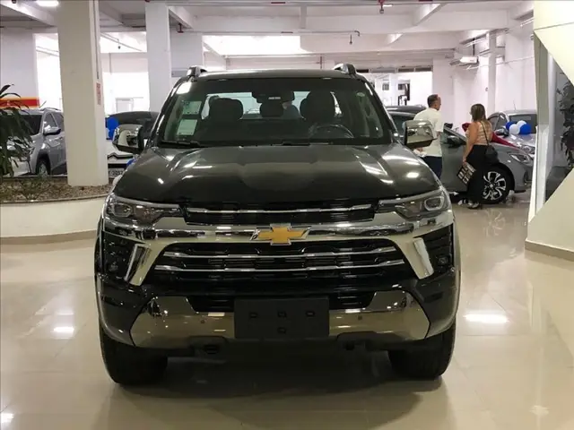 Carro Chevrolet S10 Cabine Dupla 2025 High Country 2.8 Turbodiesel (Aut.)