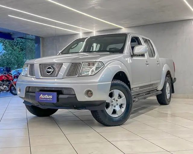 Carro Nissan Frontier 2009 SE 4x2 2.5 16V (cab. dupla)