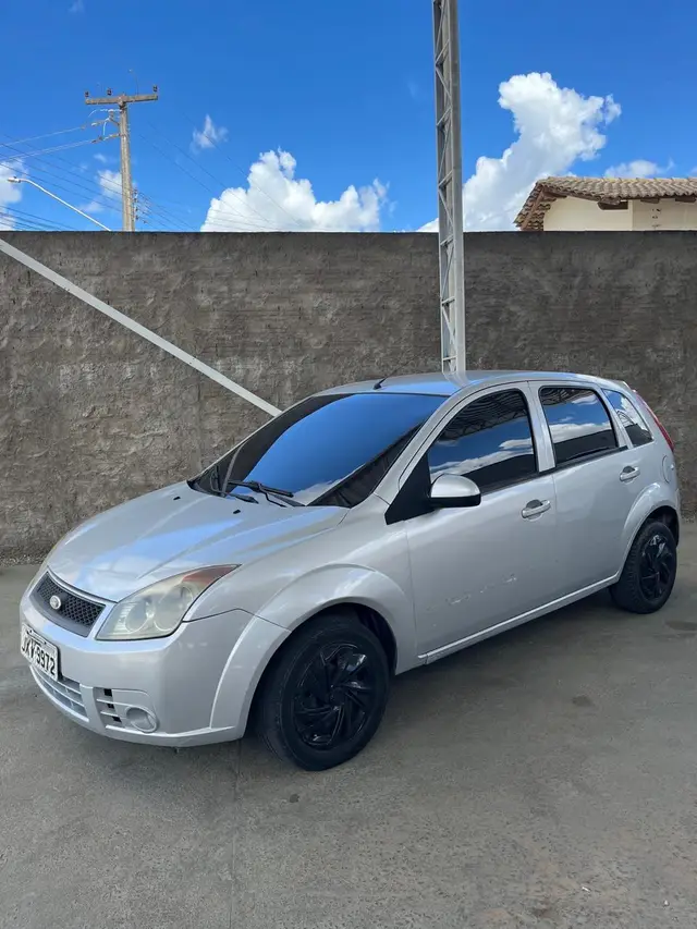 Carro Ford Fiesta Hatch 2010 1.0 (Flex)