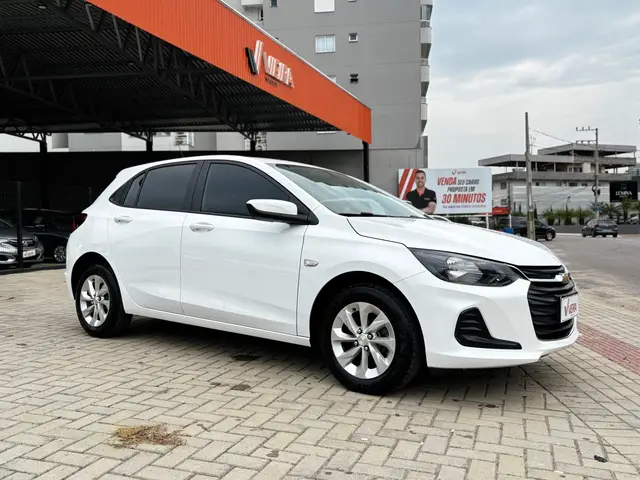 Carro Chevrolet Onix 2021 LT 1.0 (Flex)