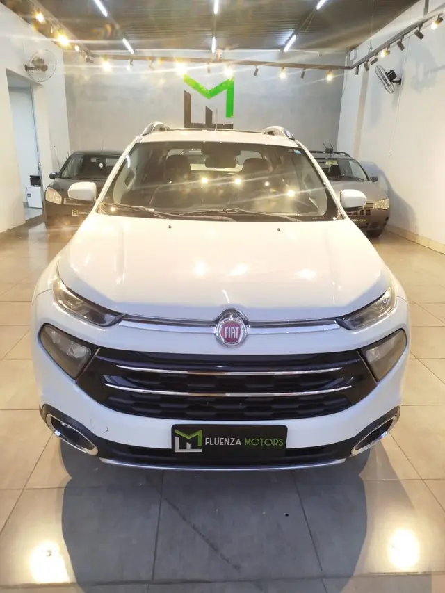 Carro Fiat Toro 2017 Freedom 2.0 diesel MT6 4x4