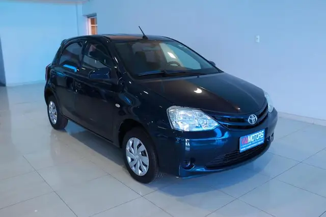 Carro Toyota Etios 2017 X 1.3 (Flex)