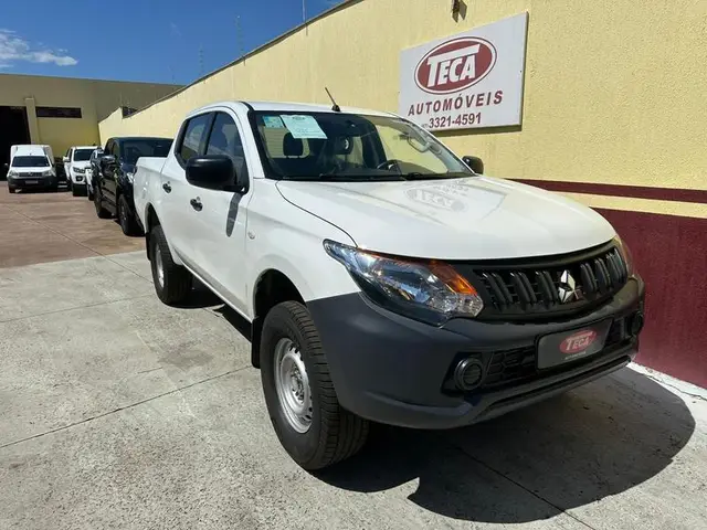 Carro Mitsubishi L200 Triton Sport 2021 Sport 2.4 DID-H GLX 4WD