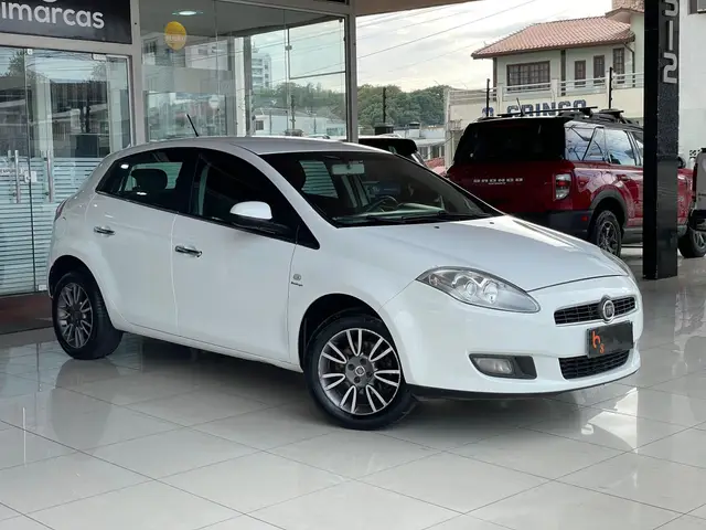 Carro Fiat Bravo 2014 Essence 1.8 E.torQ Dualogic (Flex)