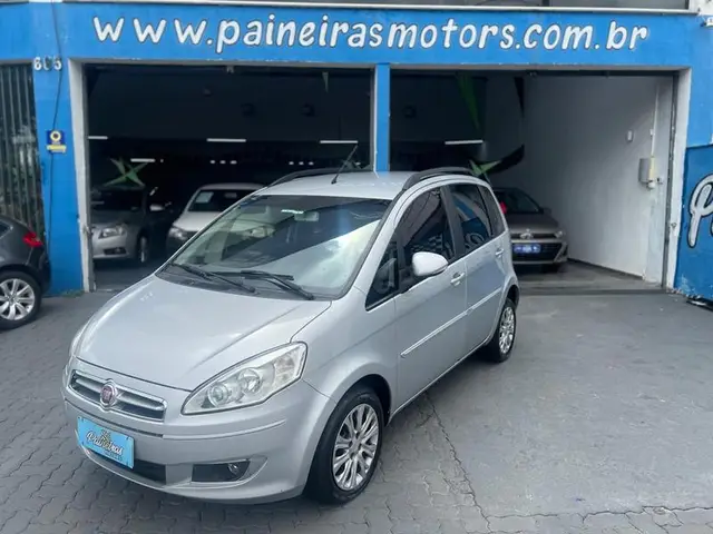 Carro Fiat Idea 2015 Attractive 1.4 8V (Flex)