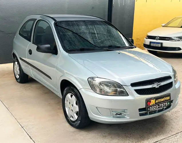 Carro Chevrolet Celta 2012 LS 1.0 (Flex) 2p