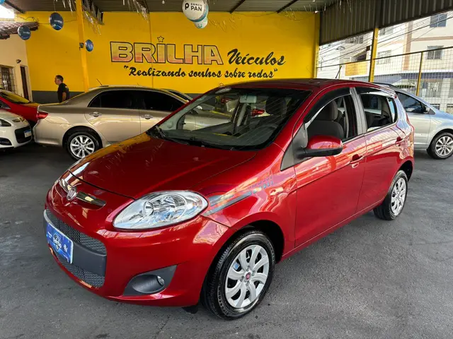 Carro Fiat Palio 2014 Attractive 1.4 8V (Flex)