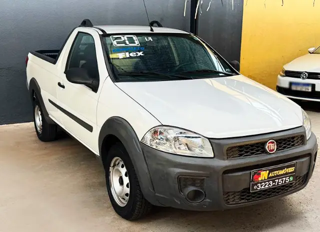 Carro Fiat Strada 2013 Working 1.4 (Flex)