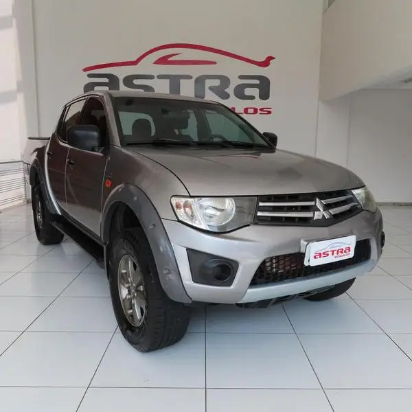 Carro Mitsubishi L200 Triton Sport 2014 3.2 Di-D 4x4 GLS