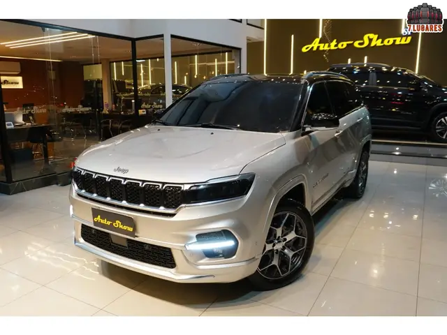 Carro Jeep Commander 2022 Overland T270 Flex (Aut)