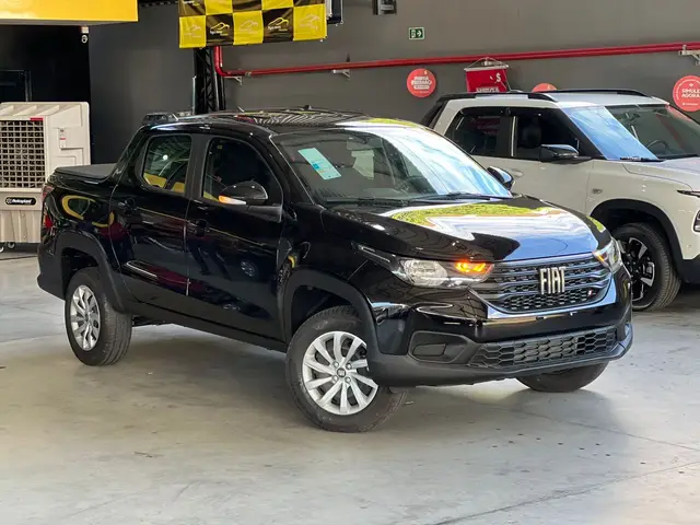 Carro Fiat Strada 2025 Freedom 1.3 Flex 8V CD