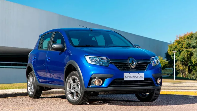 Renault Sandero e Logan não têm mais versões 1.6 com câmbio CVT