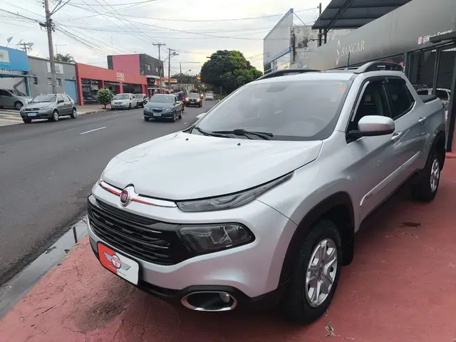 Carro Fiat Toro 2017 Freedom Open Edition 1.8 AT6 4x2 (Flex)