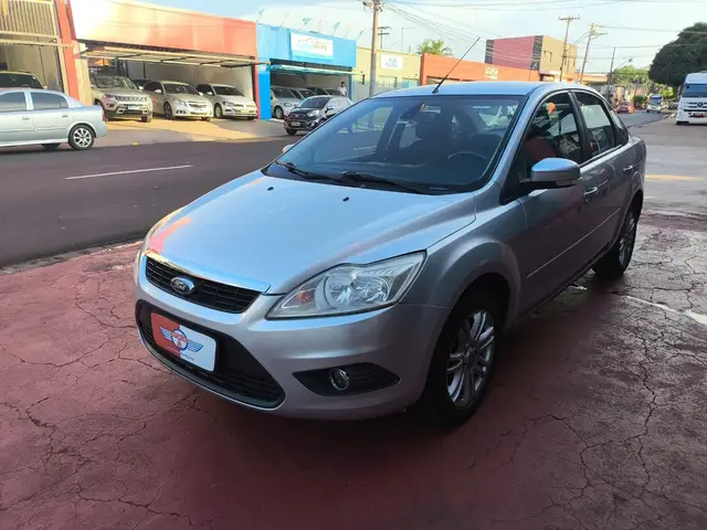 Carro Ford Focus Sedan 2012 GLX 2.0 16V (Flex) (Aut)