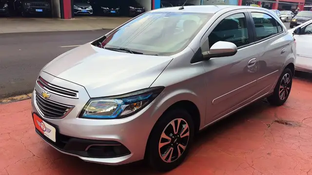 Carro Chevrolet Onix 2015 1.4 LTZ SPE/4