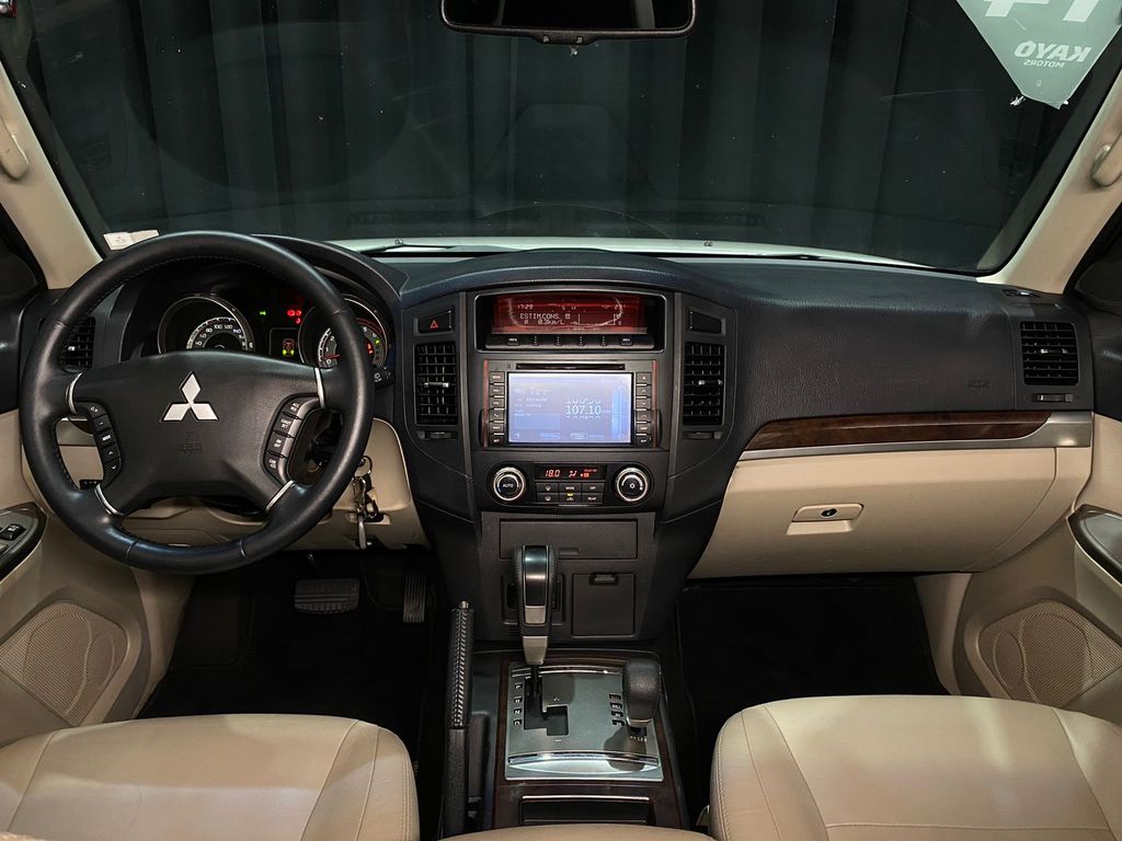 Pajero Full 3.2 DI-D 3D HPE 4WD
