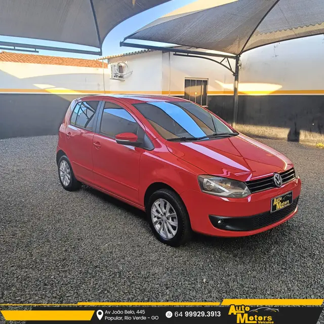 Carro Volkswagen Fox 2014 1.0 TEC (Flex) 4p