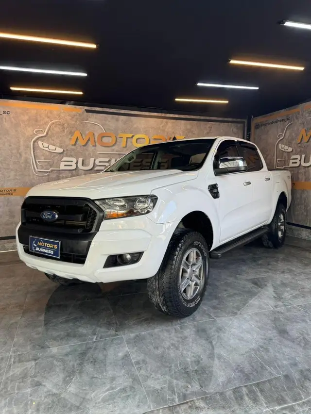Carro Ford Ranger Cabine Dupla 2017 Ranger 2.2 TD XLS CD 4x4 (Aut)