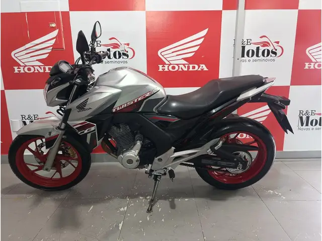 Moto Honda CB 250F Twister 2021 (CBS)