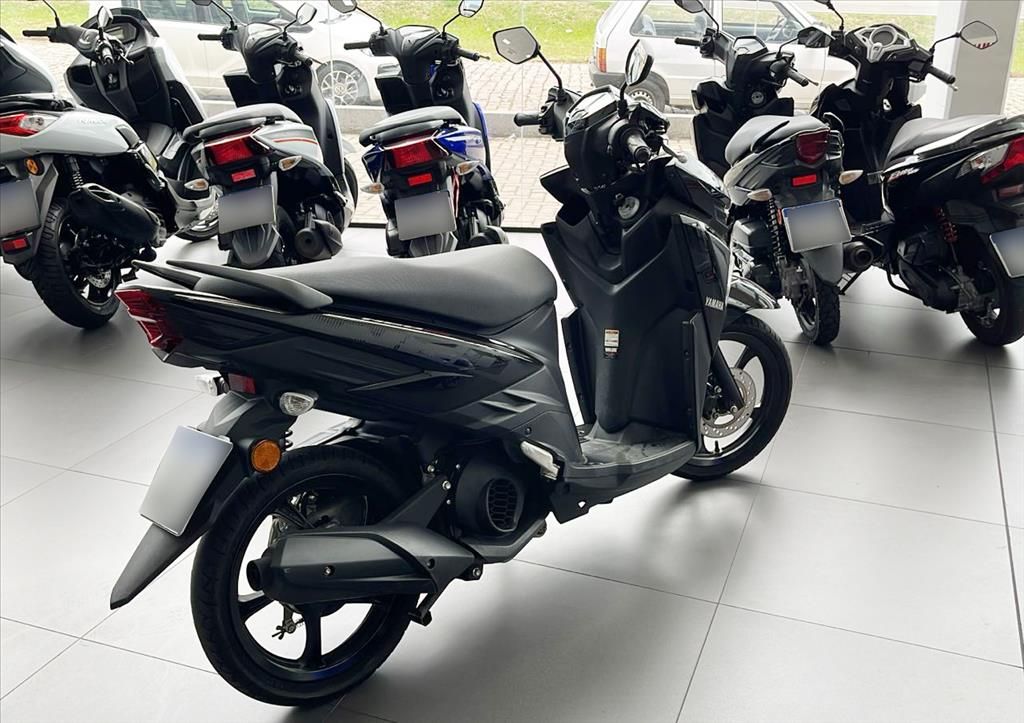 Yamaha Neo 125