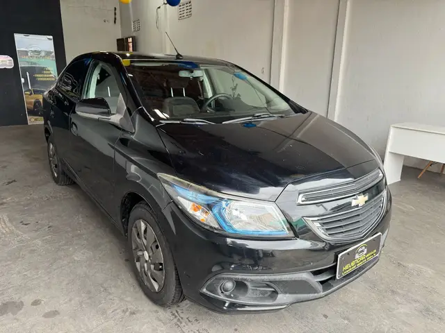 Carro Chevrolet Prisma 2015 1.4 LT SPE/4