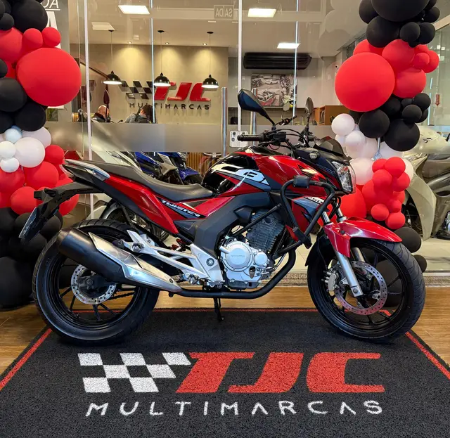 Moto Honda CB 250F Twister 2019 Standard