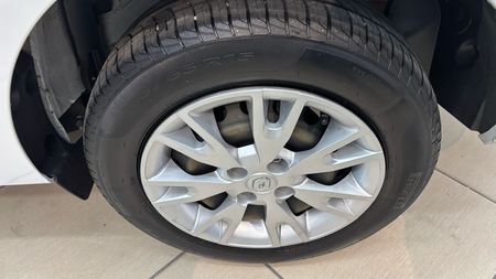 Logan Zen 1.0 12V SCe (Flex)