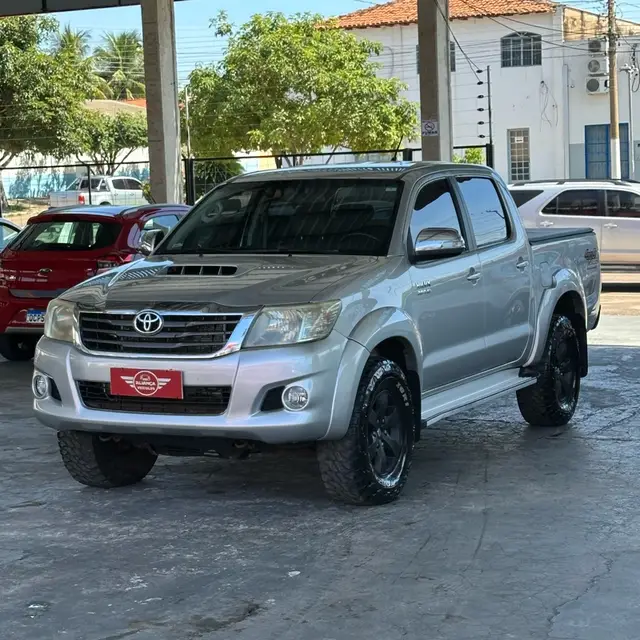 Carro Toyota Hilux Cabine Dupla 2012 Hilux 3.0 TDI 4x4 CD SRV (Aut)