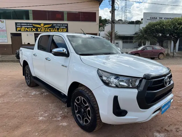 Carro Toyota Hilux Cabine Dupla 2022 STD Power Pack 2.8 TDI CD 4x4