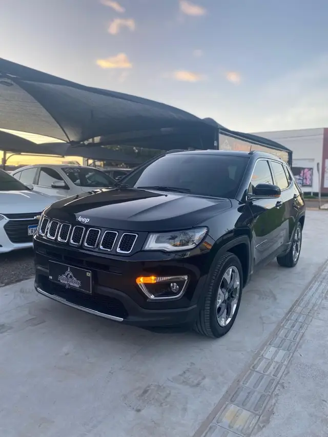 Carro Jeep Compass 2018 2.0 Limited (Aut) (Flex)